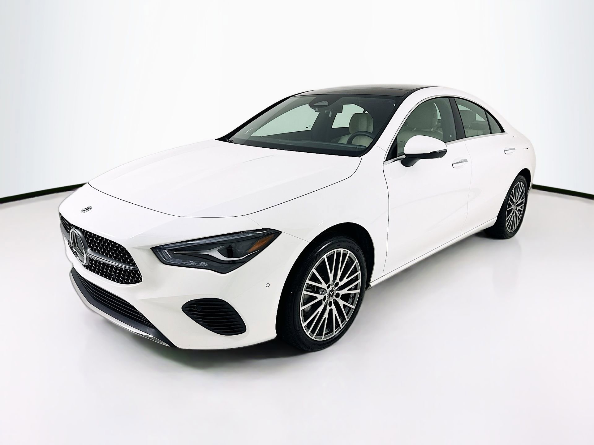 Used 2026 Mercedes-Benz CLA 250 image 3