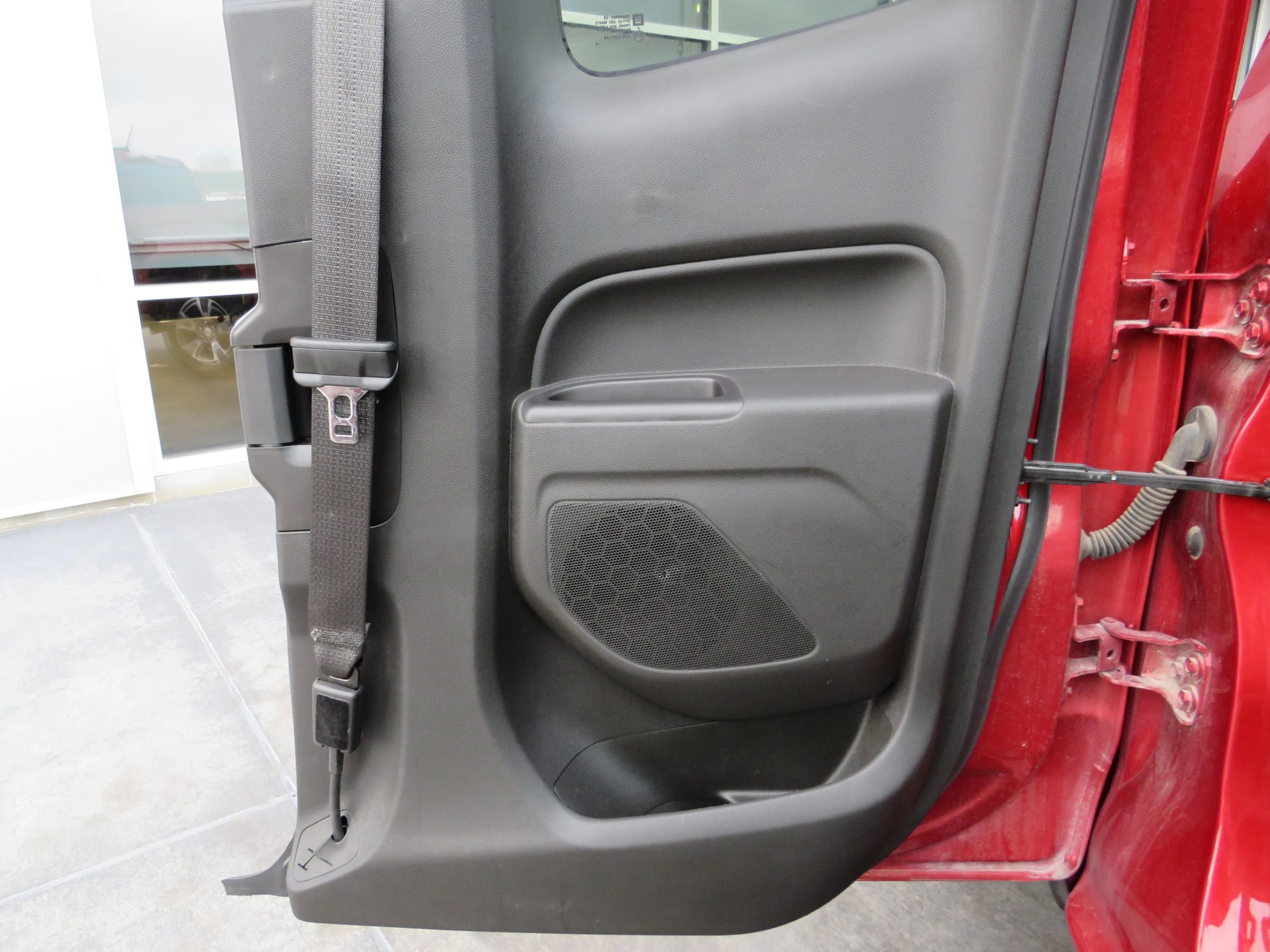 Used 2015 Chevrolet Colorado Z71 image 39