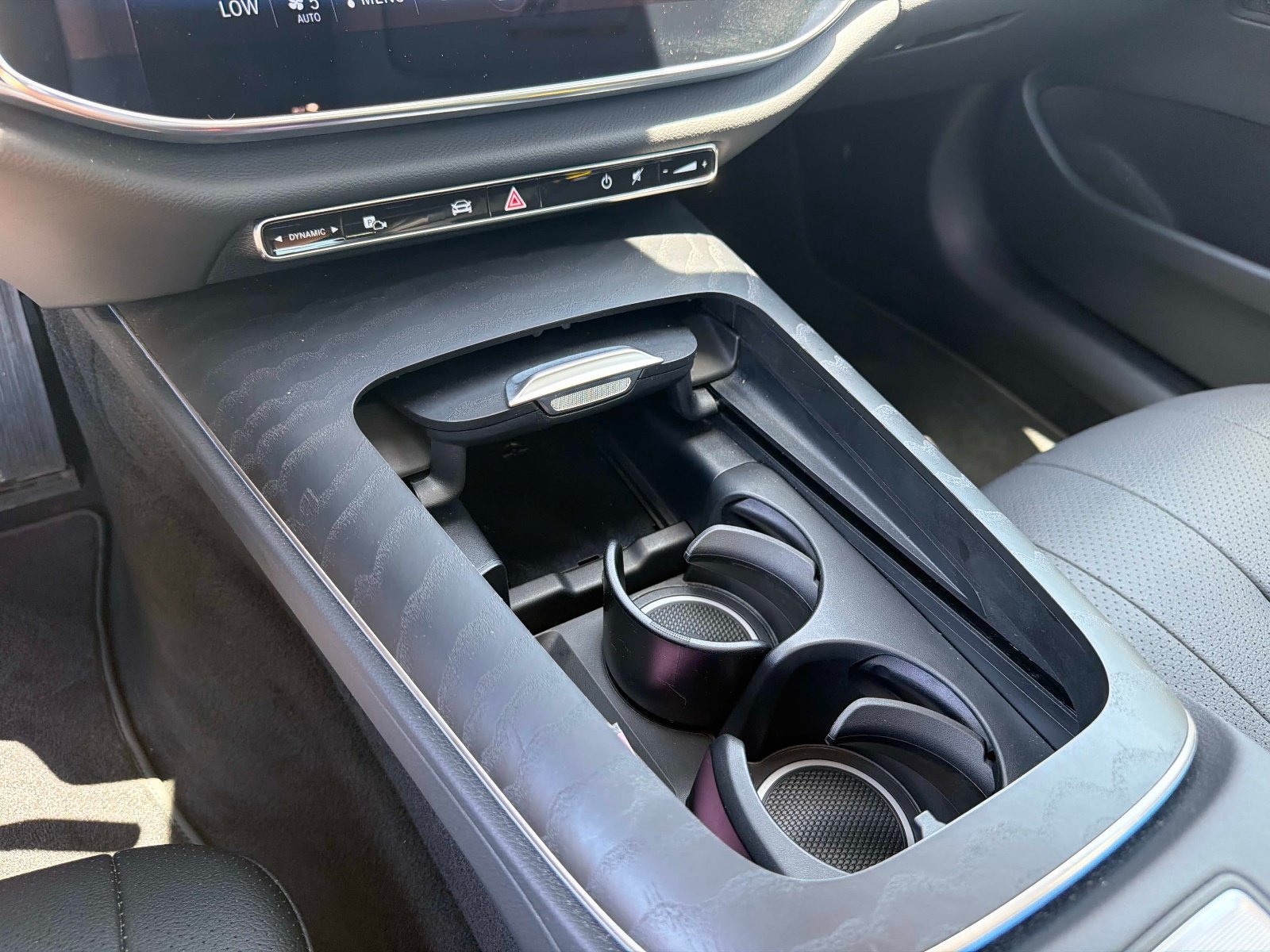 Used 2025 Mercedes-Benz E 350 Sedan image 22