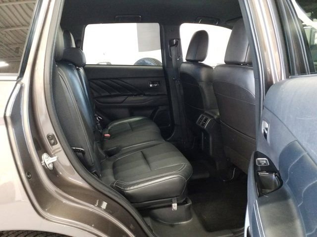 Used 2019 Mitsubishi Outlander SEL image 14