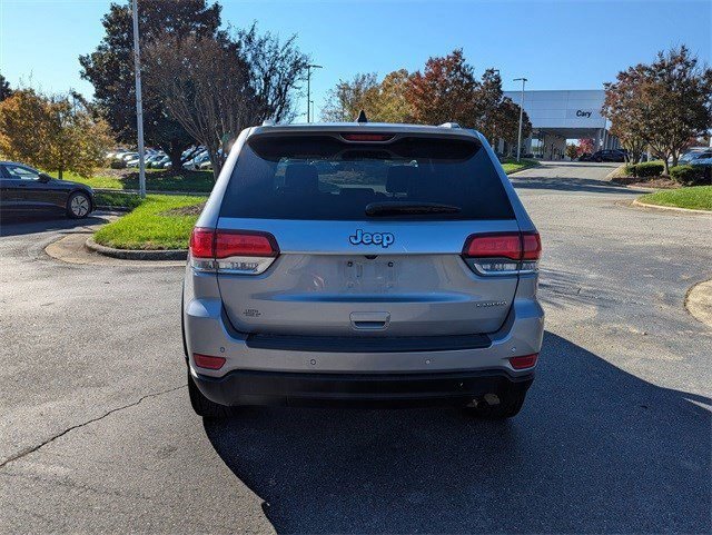 Used 2021 Jeep Grand Cherokee Laredo X image 6