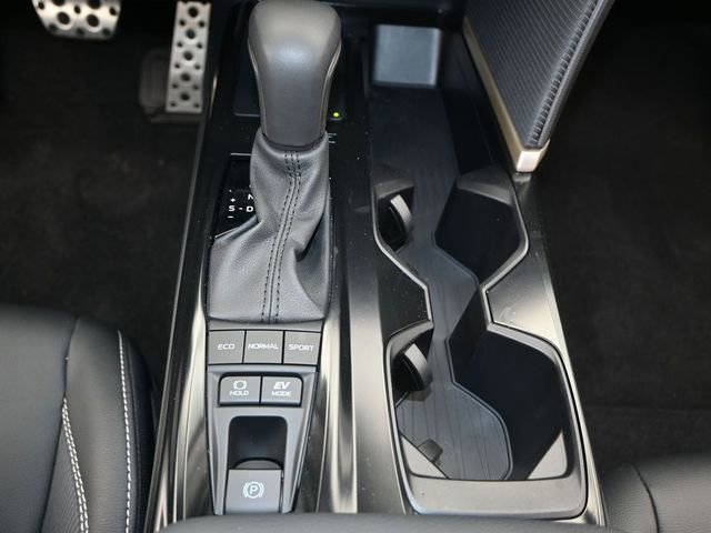 Used 2025 Toyota Camry SE w/ Multimedia Upgrade Package FWD image 8