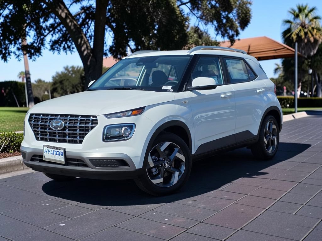 New 2026 Hyundai Venue SEL FWD image 2
