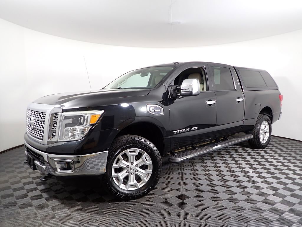 Used 2016 Nissan Titan SL image 14
