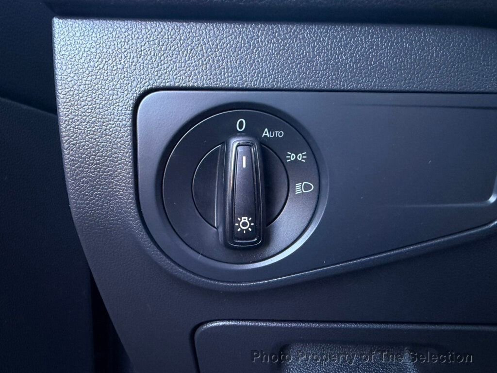 Used 2022 Volkswagen Tiguan S image 28