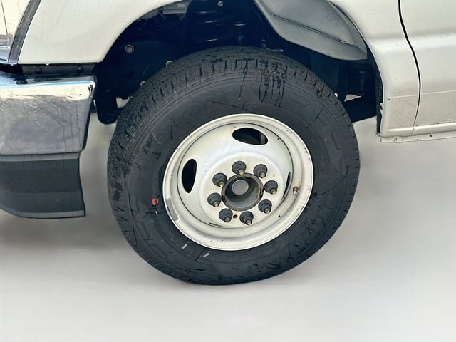 New 2027 Ford E-350 and Econoline 350 Super Duty w/ Driver's Safety Package RWD image 4