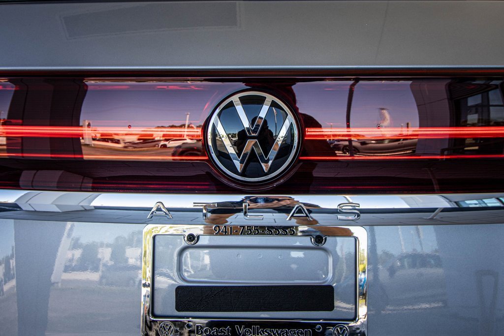 New 2026 Volkswagen Atlas SE image 14