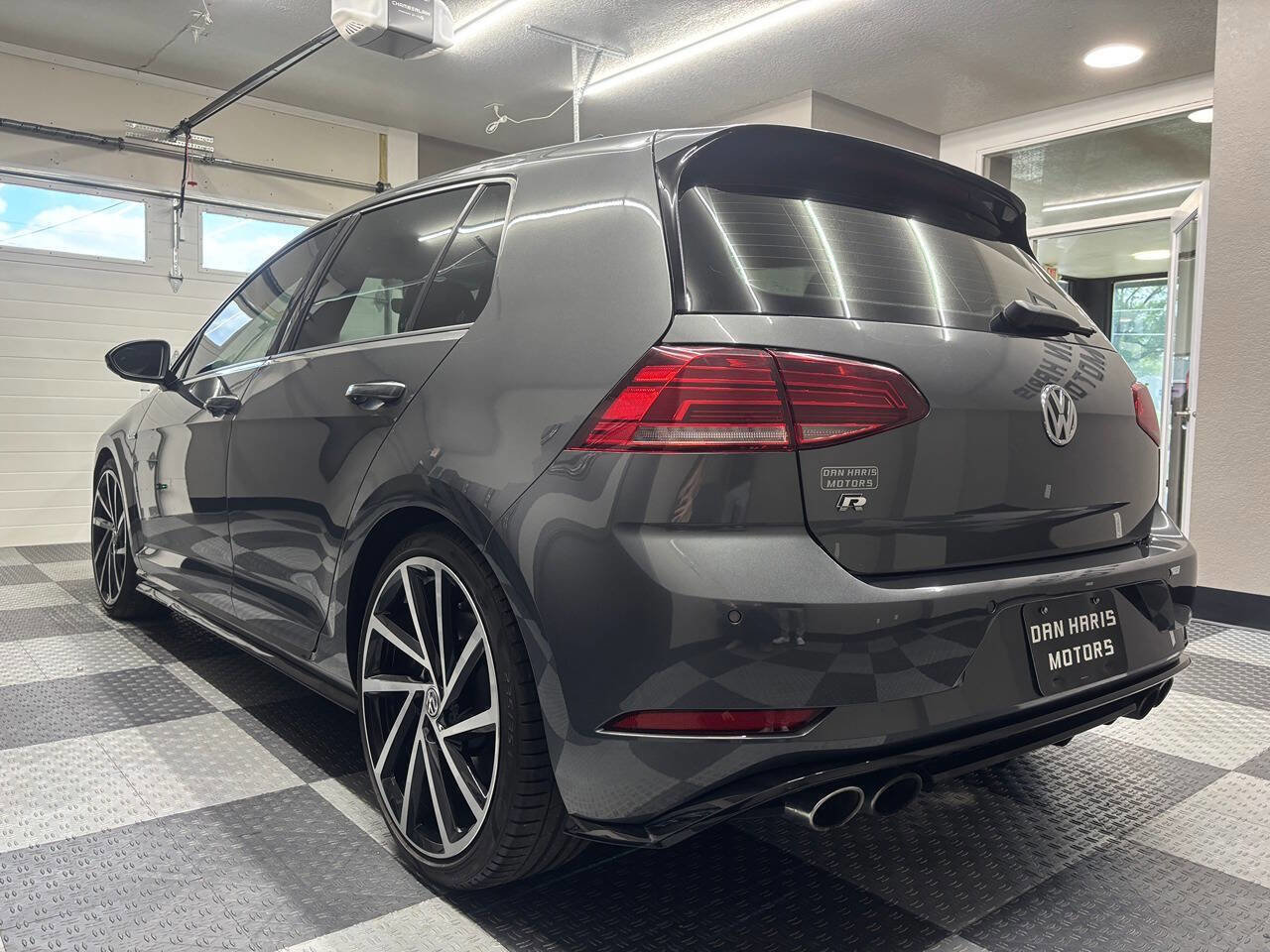 Used 2018 Volkswagen Golf 4-Door AWD/4WD image 13