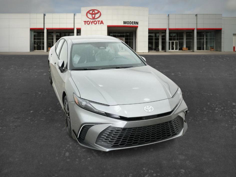 New 2026 Toyota Camry SE image 3