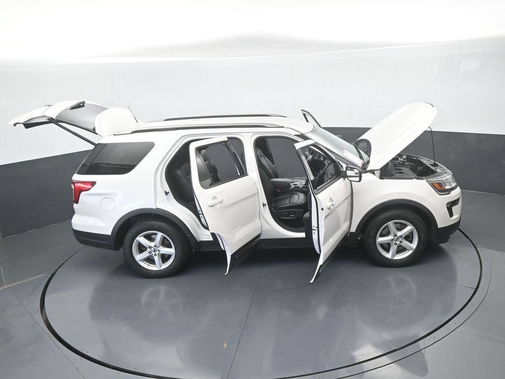 Used 2018 Ford Explorer XLT w/ Equipment Group 202A FWD image 72