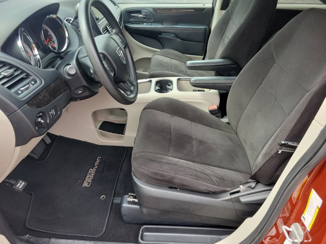Used 2012 Dodge Grand Caravan SXT FWD image 11