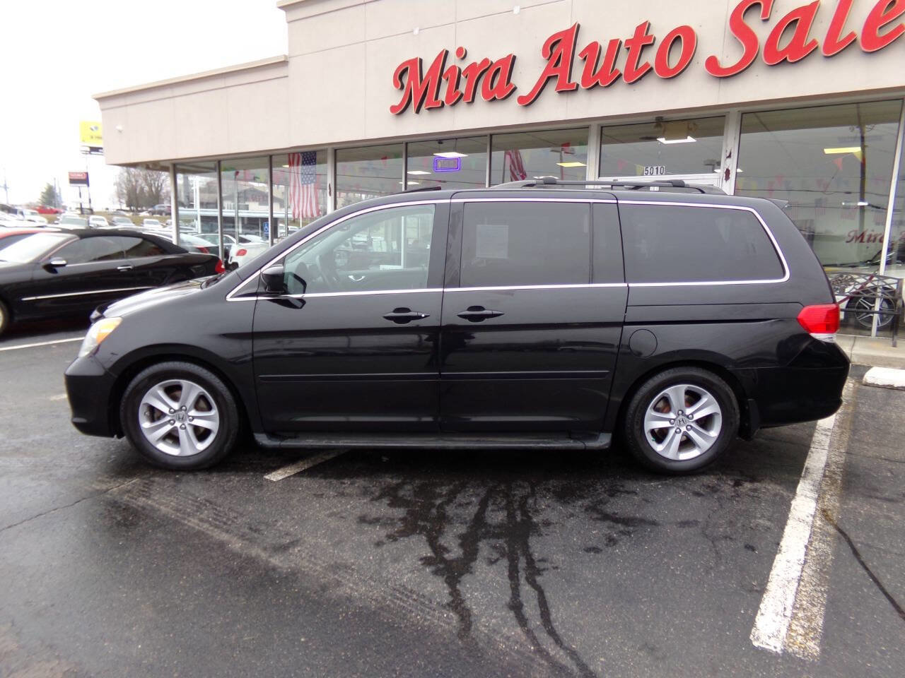 Used 2010 Honda Odyssey Touring image 2