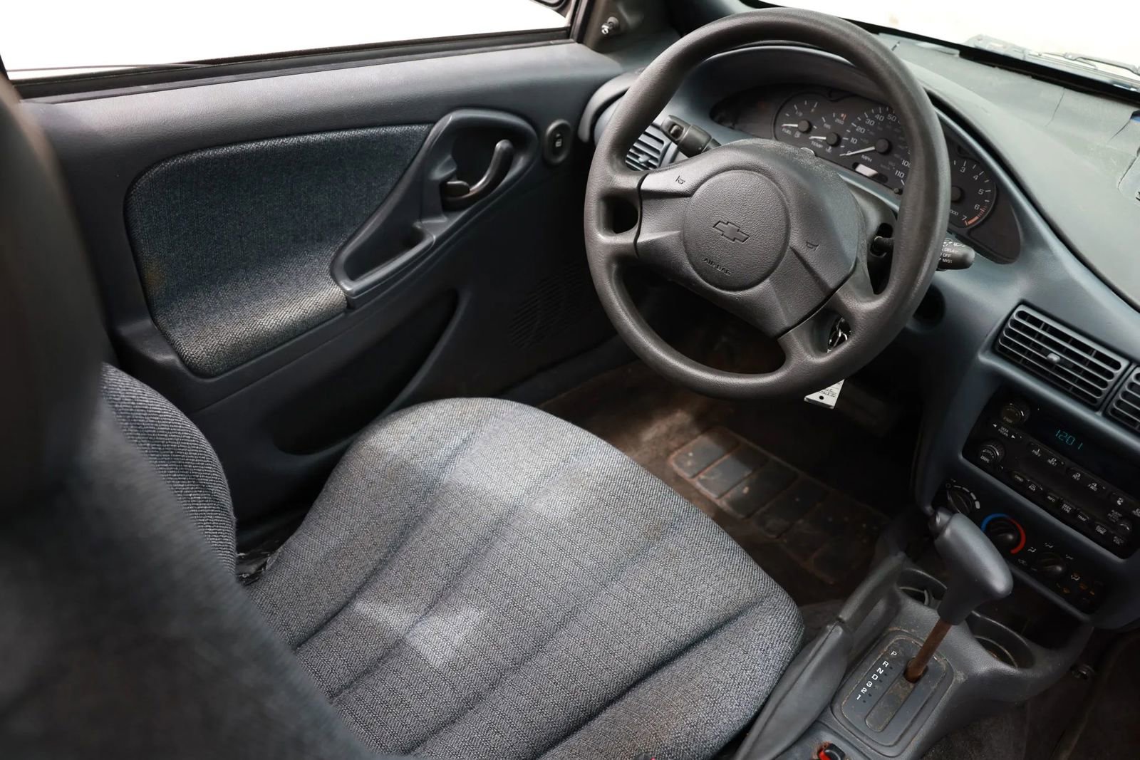 Used 2005 Chevrolet Cavalier Sedan 4D w/ Preferred Equipment Group image 20