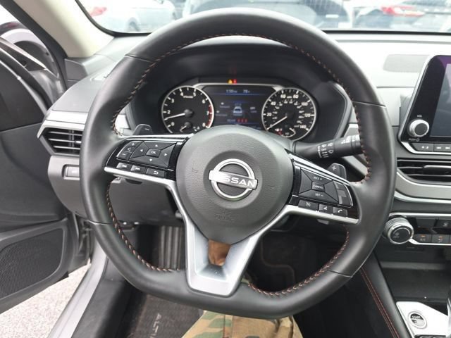 Used 2025 Nissan Altima 2.5 SR AWD/4WD image 8