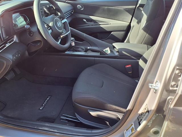 New 2026 Hyundai Elantra SE image 10