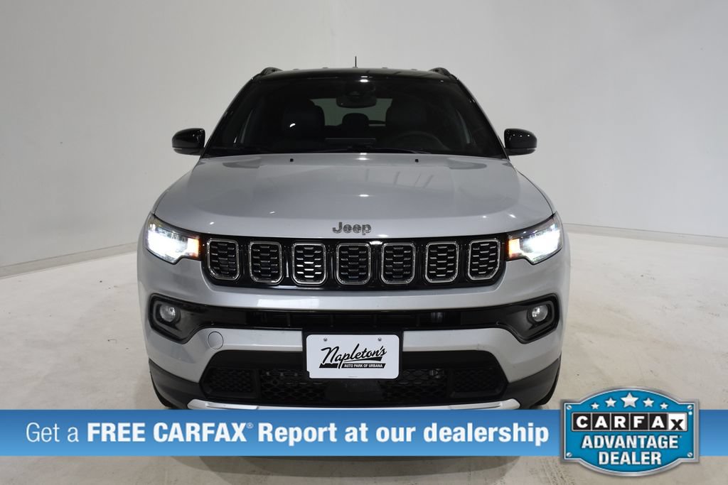 Used 2025 Jeep Compass Limited AWD/4WD image 2