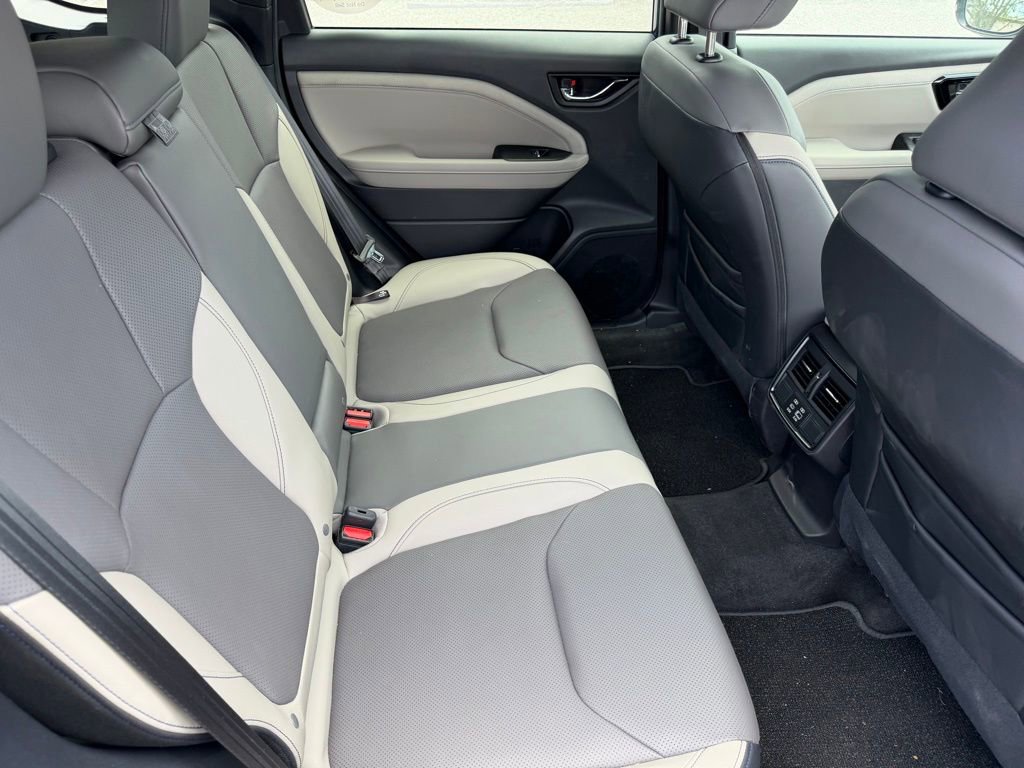 Used 2026 Subaru Forester Limited w/ Limited Package AWD/4WD image 19