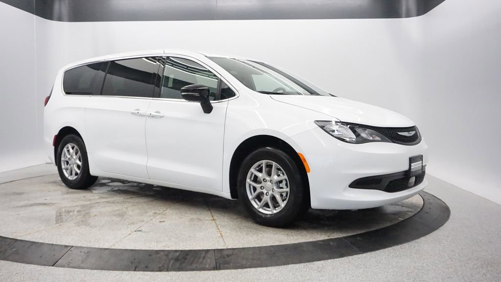 New 2026 Chrysler Voyager LX image 12