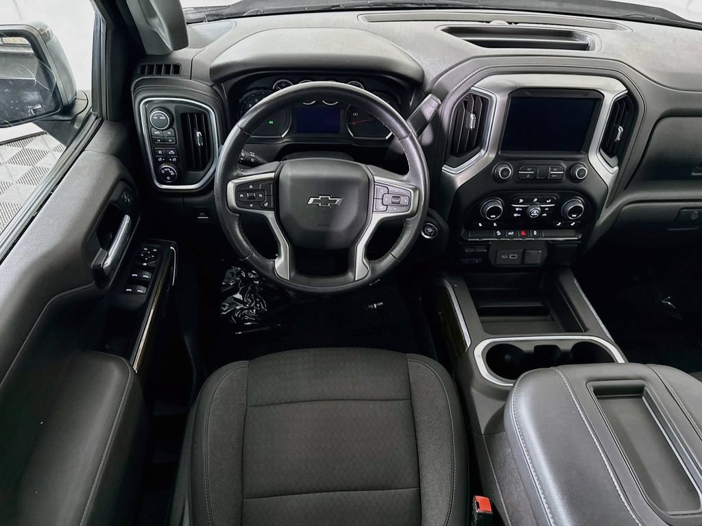 Used 2021 Chevrolet Silverado 1500 LT Trail Boss w/ Bed Protection Package AWD/4WD image 3