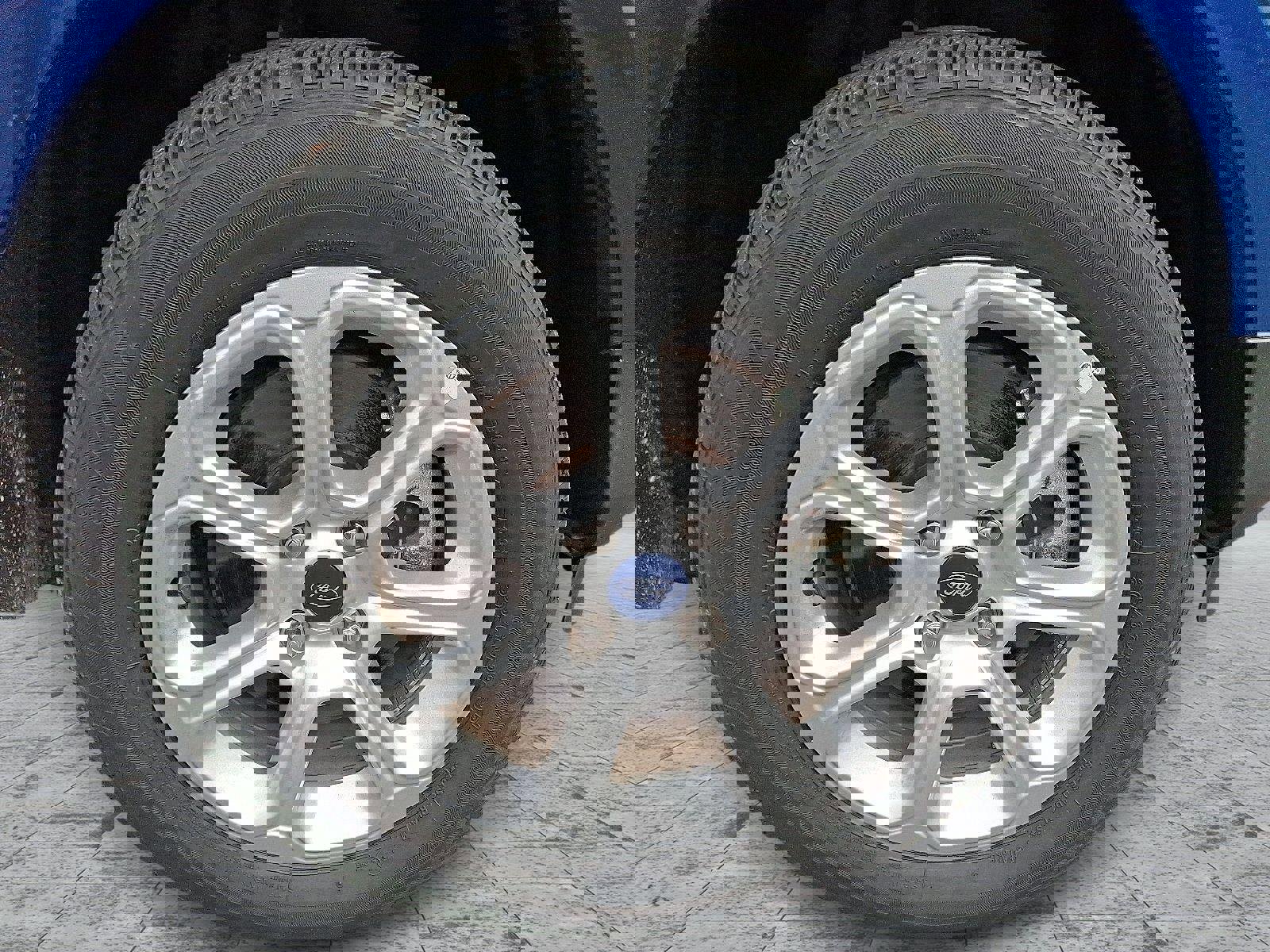 Used 2022 Ford EcoSport SE w/ SE Convenience Package image 9