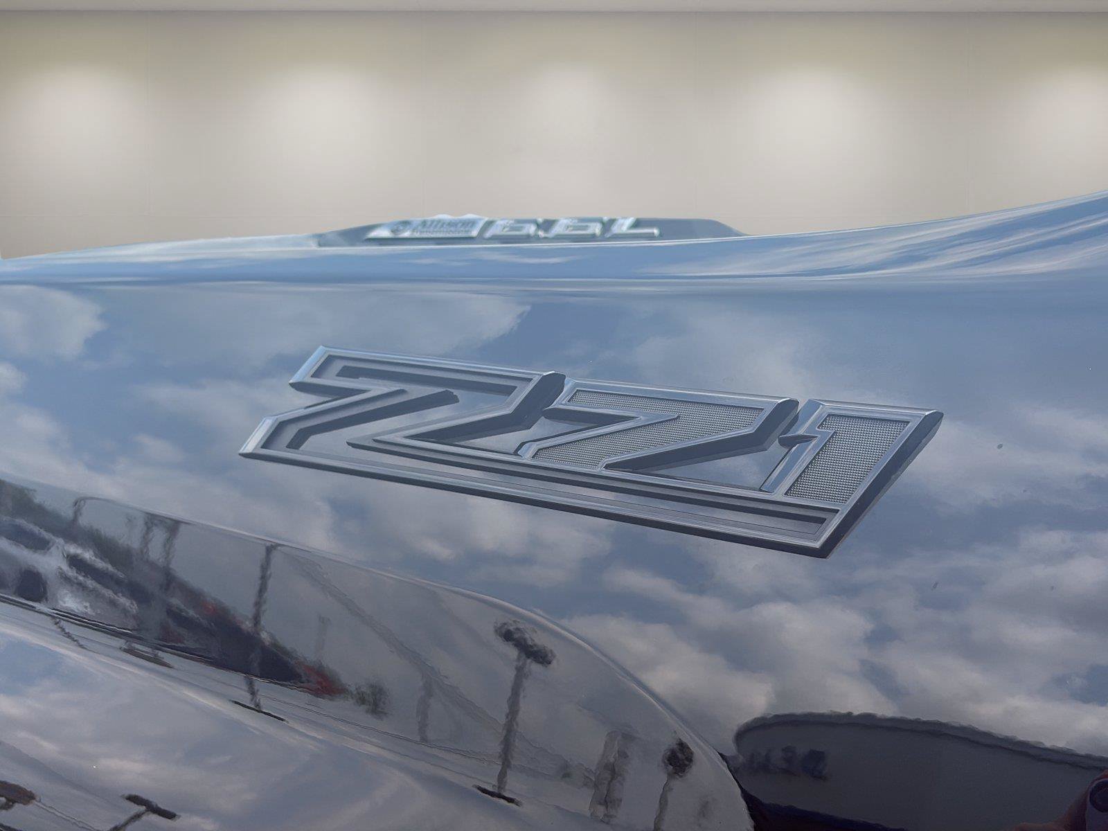 Used 2024 Chevrolet Silverado 2500 LT w/ Midnight Edition AWD/4WD image 46