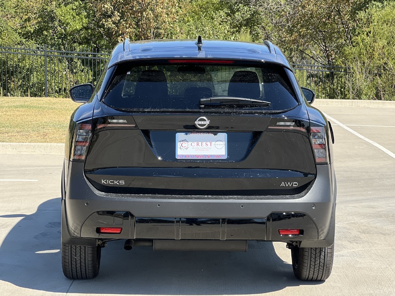 New 2027 Nissan Kicks SR AWD/4WD image 5