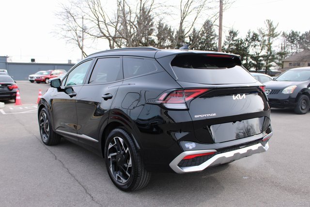 Used 2025 Kia Sportage SX image 43