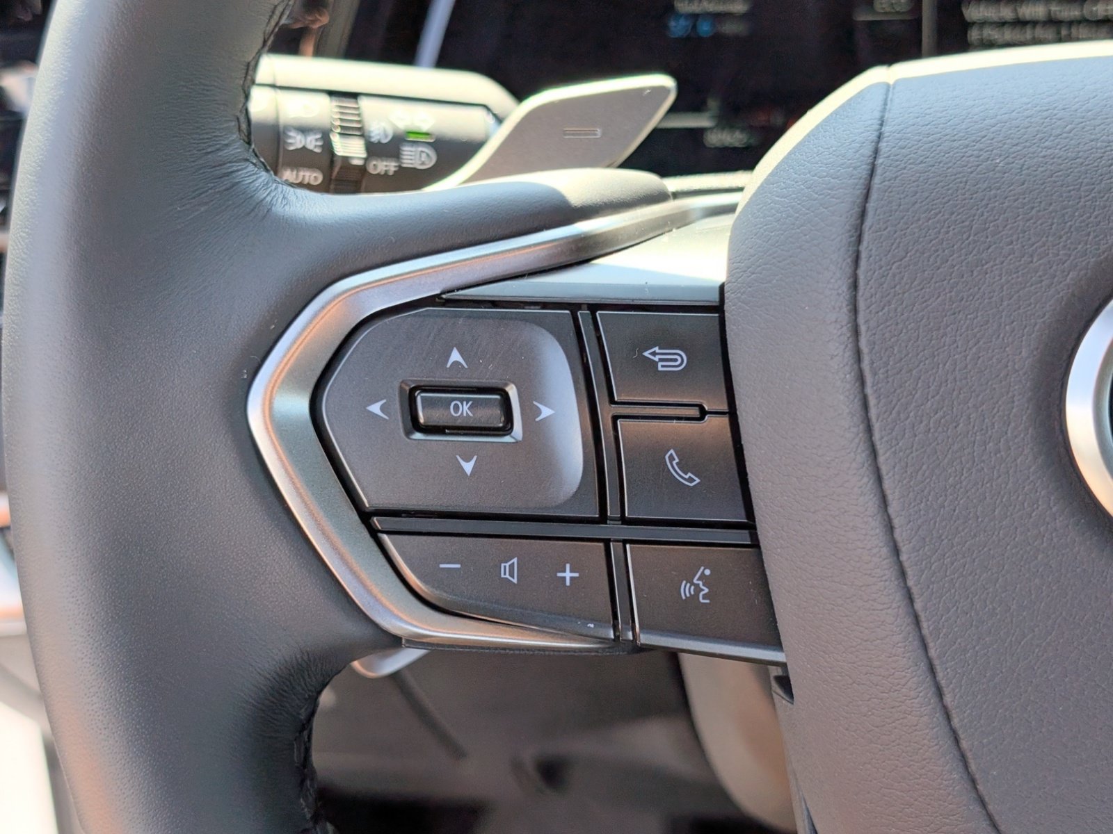 Certified 2025 Lexus RX 350h AWD/4WD image 24