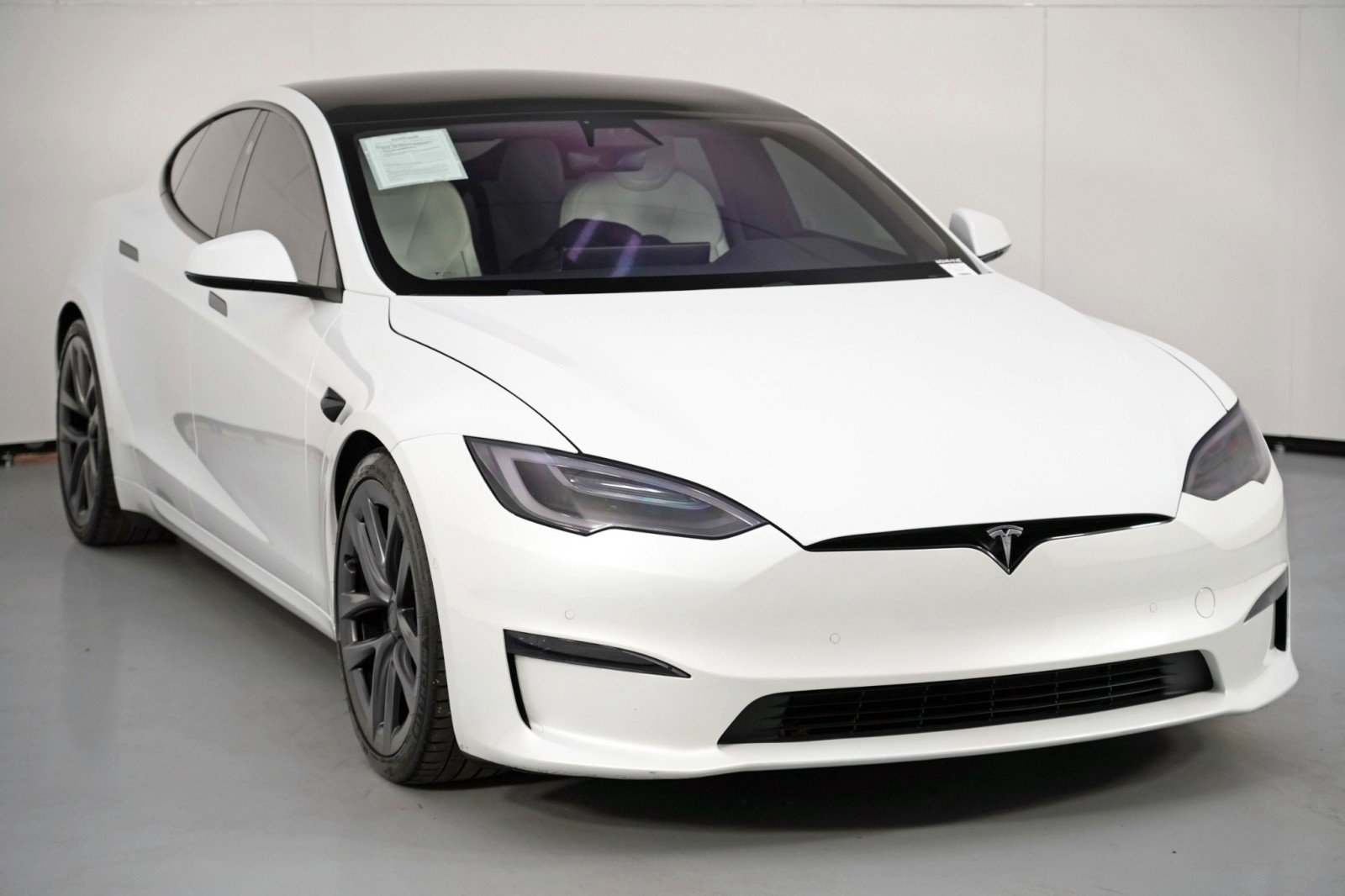 Used 2021 Tesla Model S Plaid image 59