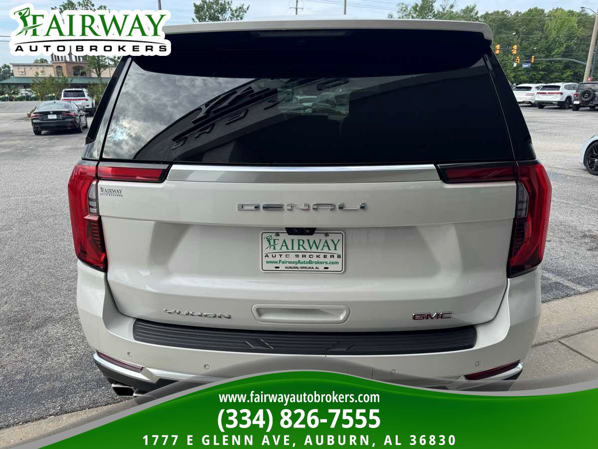 Used 2025 GMC Yukon Denali w/ Denali Reserve Package AWD/4WD image 7