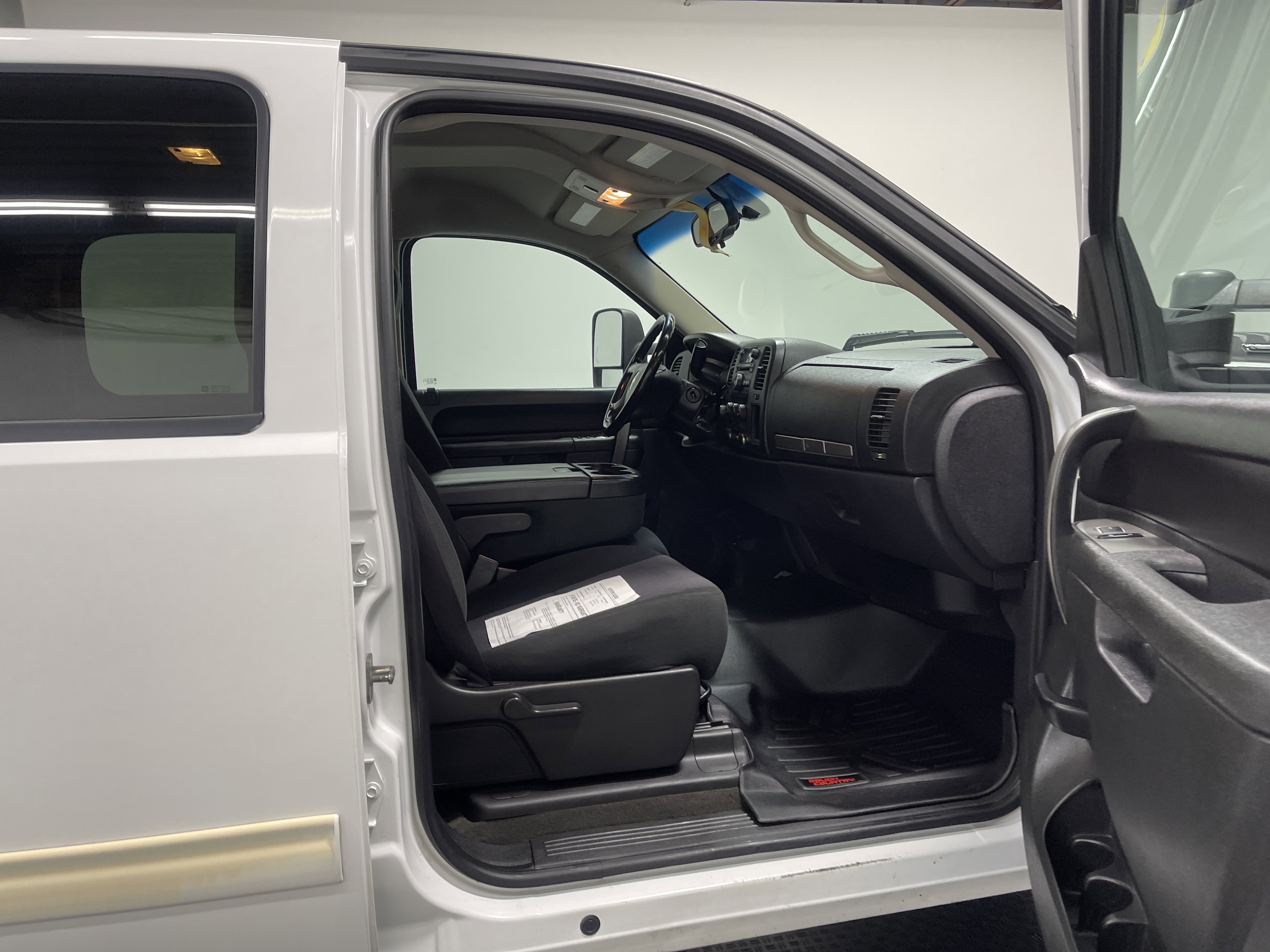 Used 2012 Chevrolet Silverado 2500 LT w/ Convenience Package image 25