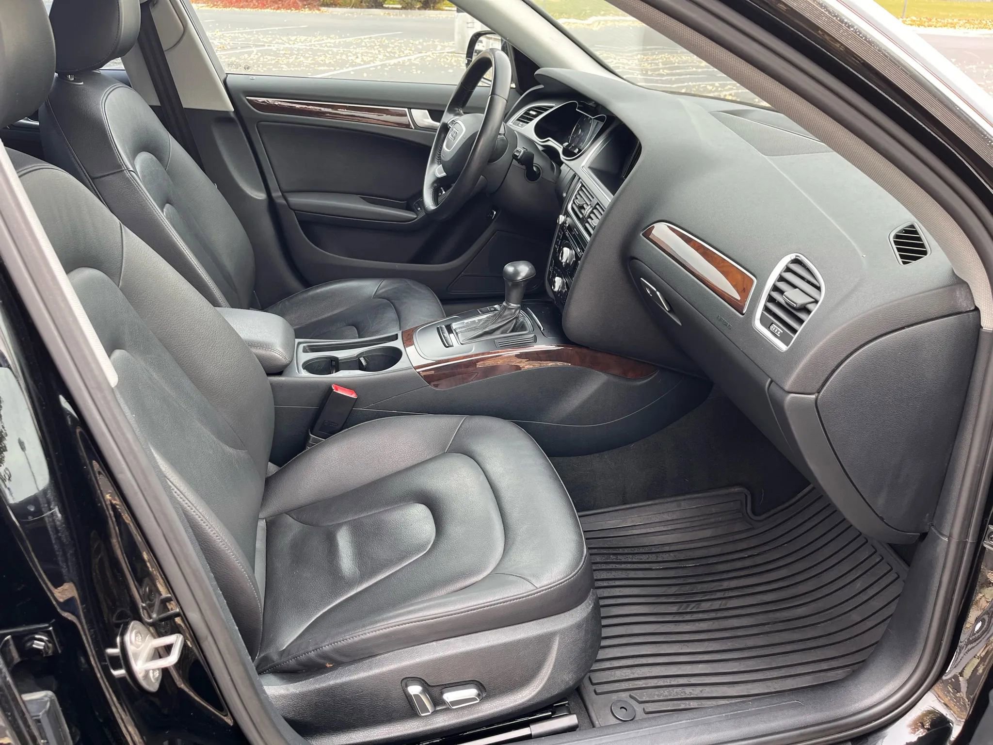 Used 2013 Audi A4 2.0T Premium w/ Convenience Pkg image 12