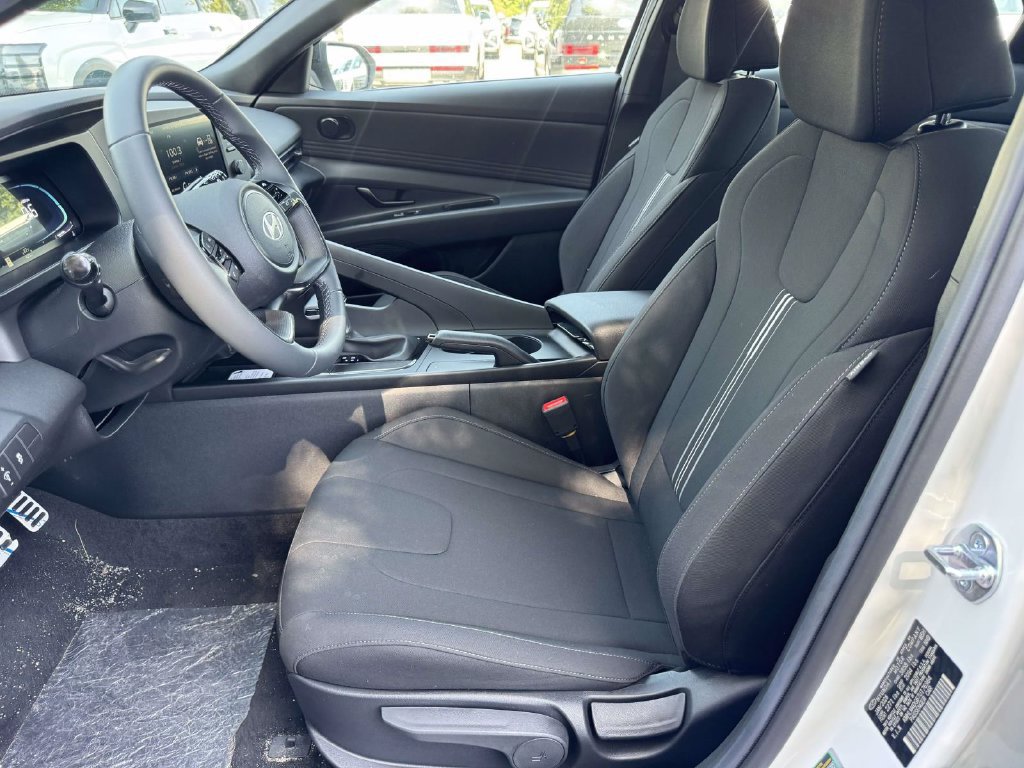 New 2026 Hyundai Elantra Sport FWD image 14