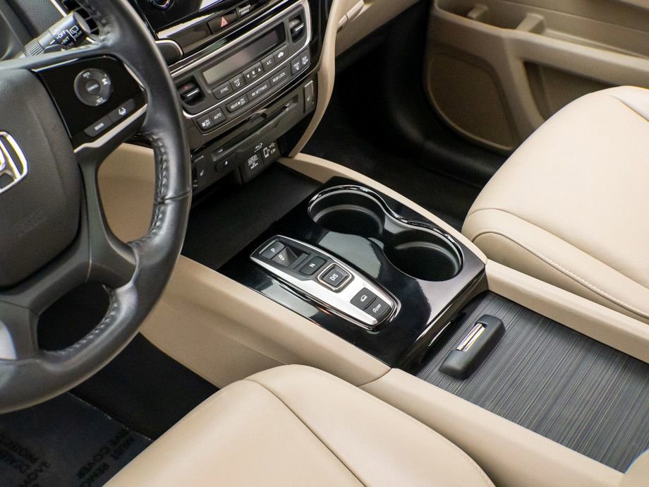 Certified 2021 Honda Pilot Touring image 14