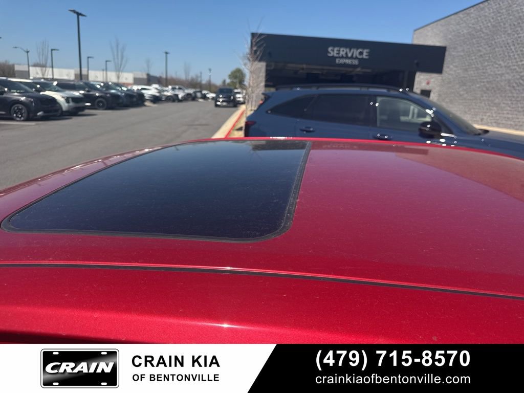 Used 2013 Toyota Camry SE w/ Leather Pkg FWD image 47