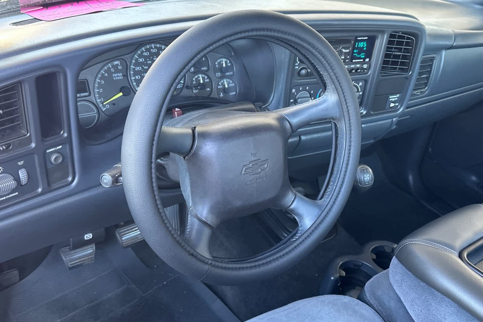 Used 2001 Chevrolet Silverado 1500 LS w/ Firm Ride Suspension Pkg RWD image 14