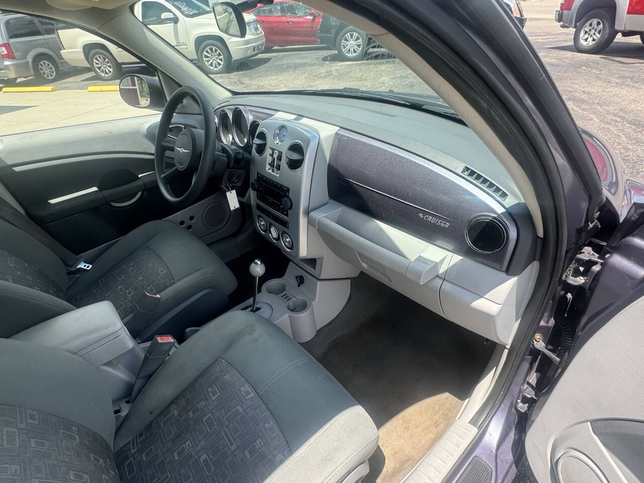 Used 2007 Chrysler PT Cruiser FWD image 39