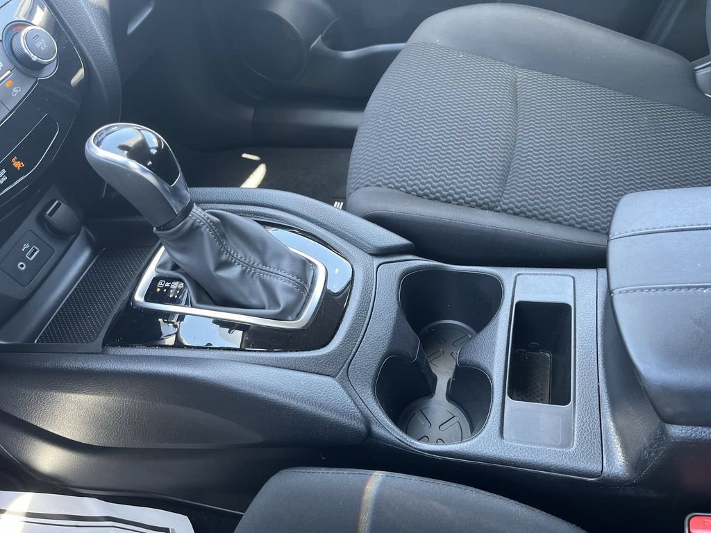 Used 2022 Nissan Rogue Sport S FWD image 20