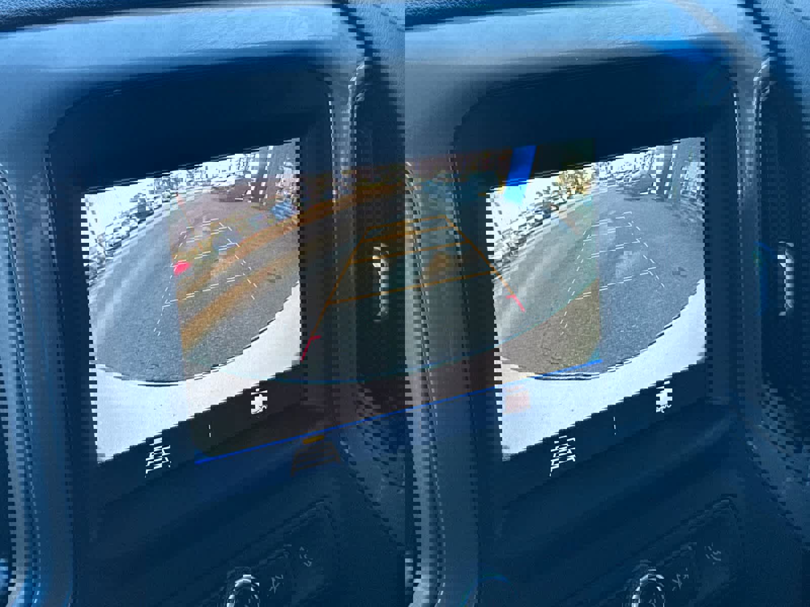 Used 2020 Chevrolet Silverado 1500 Custom w/ Custom Value Package image 17