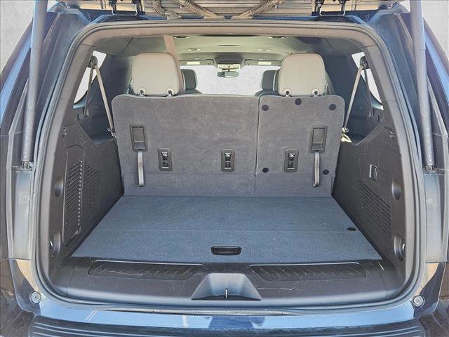 Used 2023 Chevrolet Suburban LT image 5