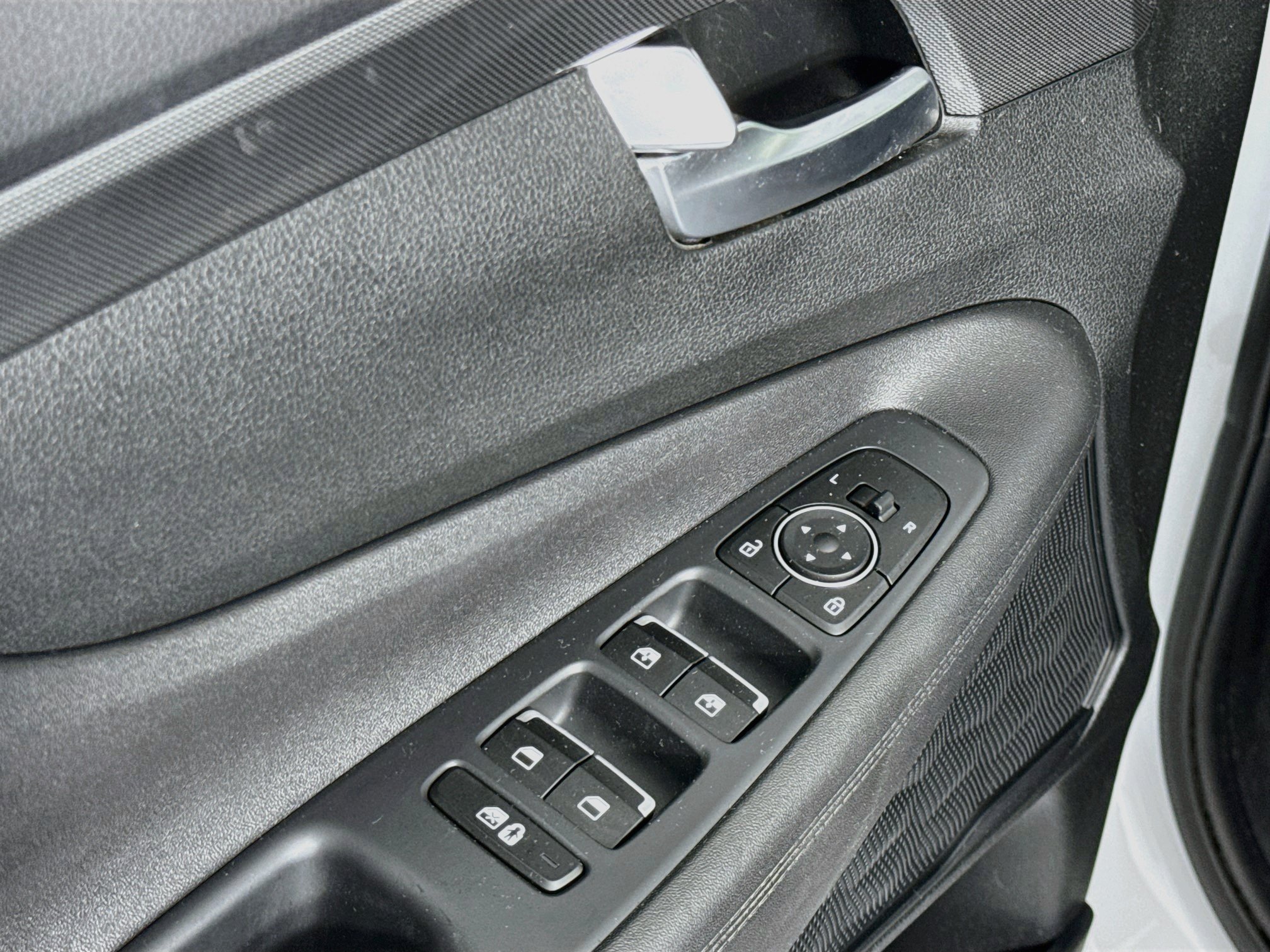 Used 2022 Hyundai Santa Fe SEL AWD/4WD image 17