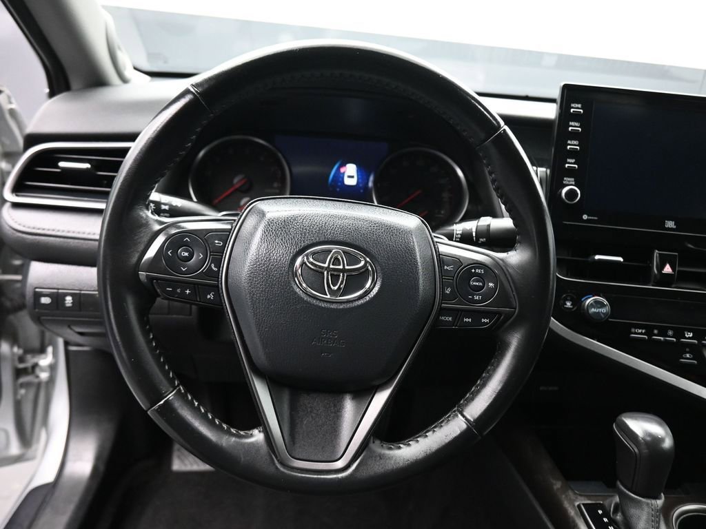 Used 2021 Toyota Camry XSE w/ Navigation Package image 14