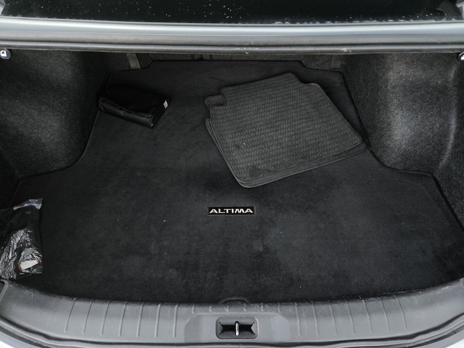 Used 2022 Nissan Altima 2.5 SR image 22