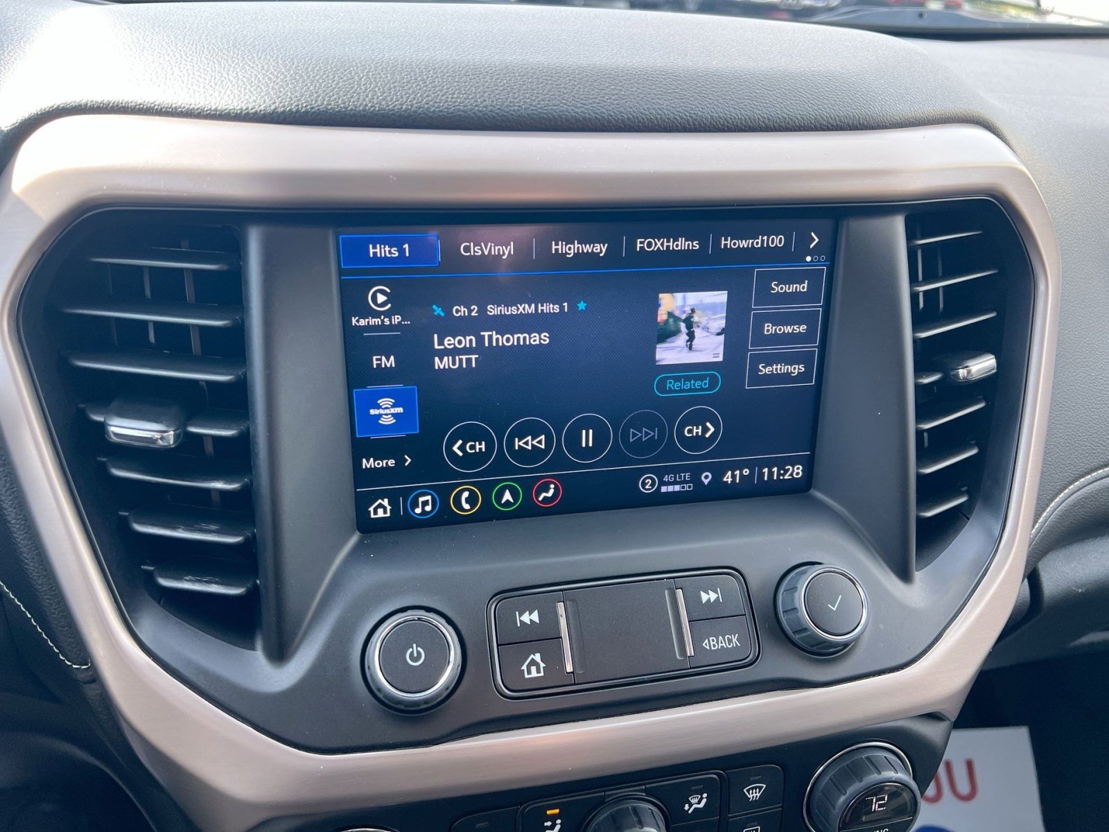 Used 2023 GMC Acadia Denali w/ Denali Technology Package image 17