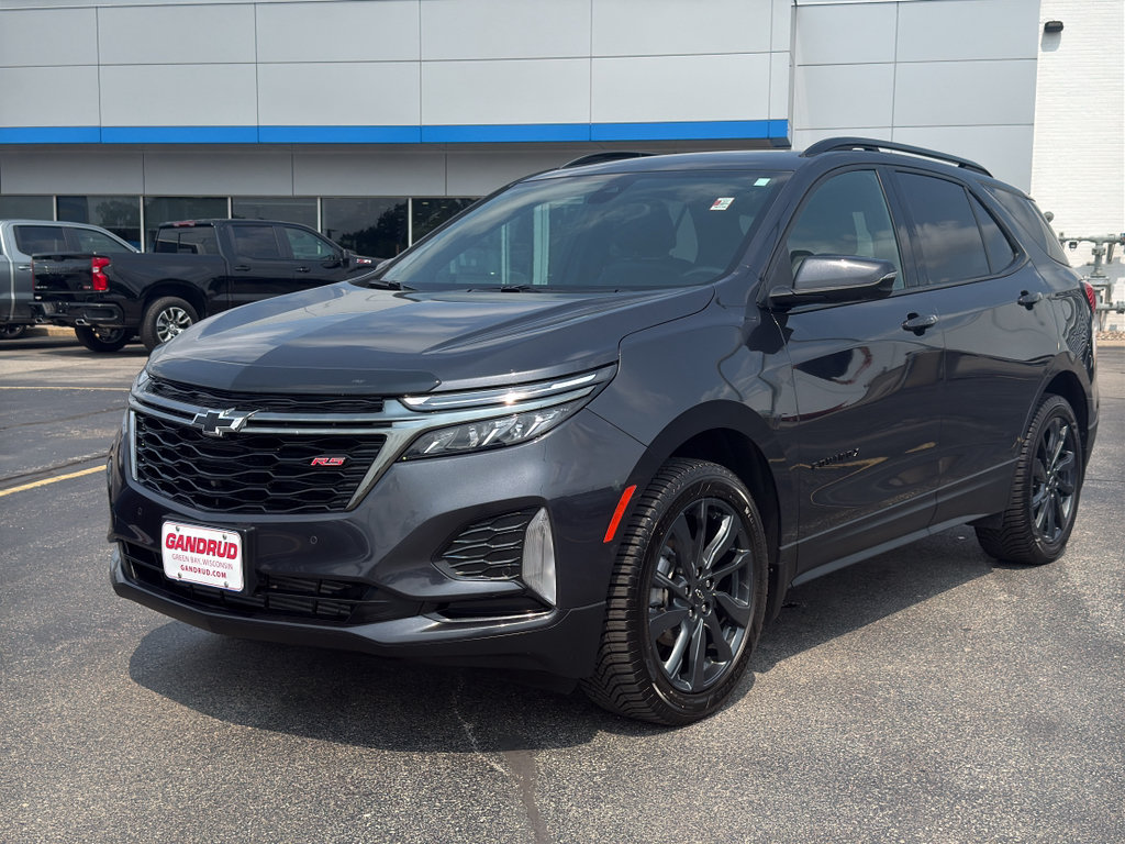 Certified 2022 Chevrolet Equinox RS w/ Infotainment Package AWD/4WD image 2