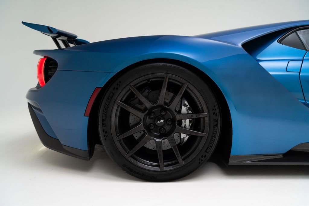 Used 2019 Ford GT RWD image 77