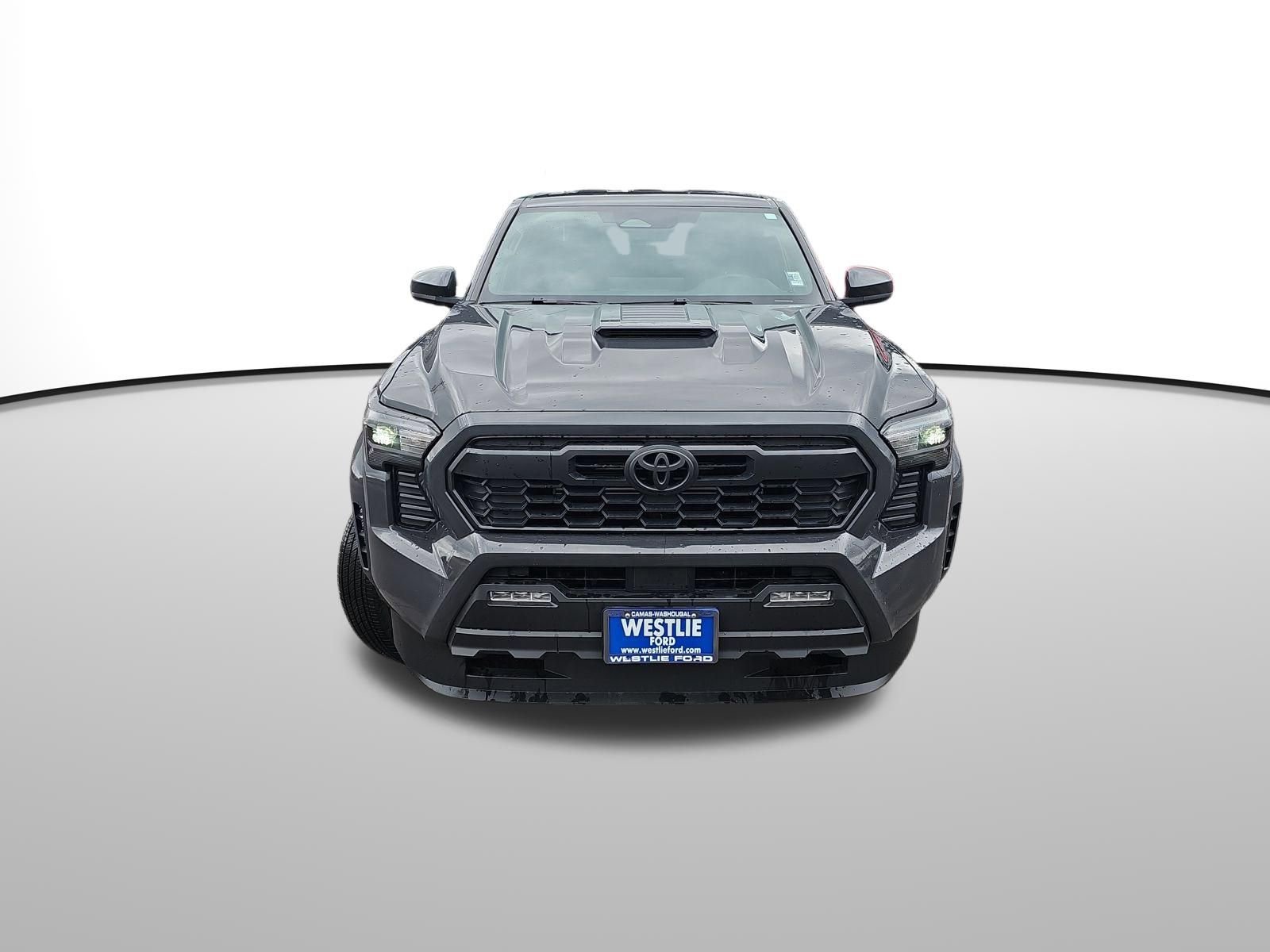 Used 2024 Toyota Tacoma TRD Sport image 9