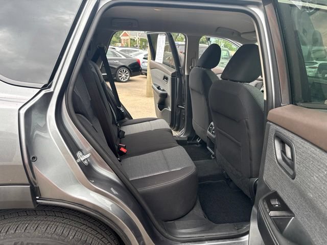 Used 2021 Nissan Rogue S FWD image 12