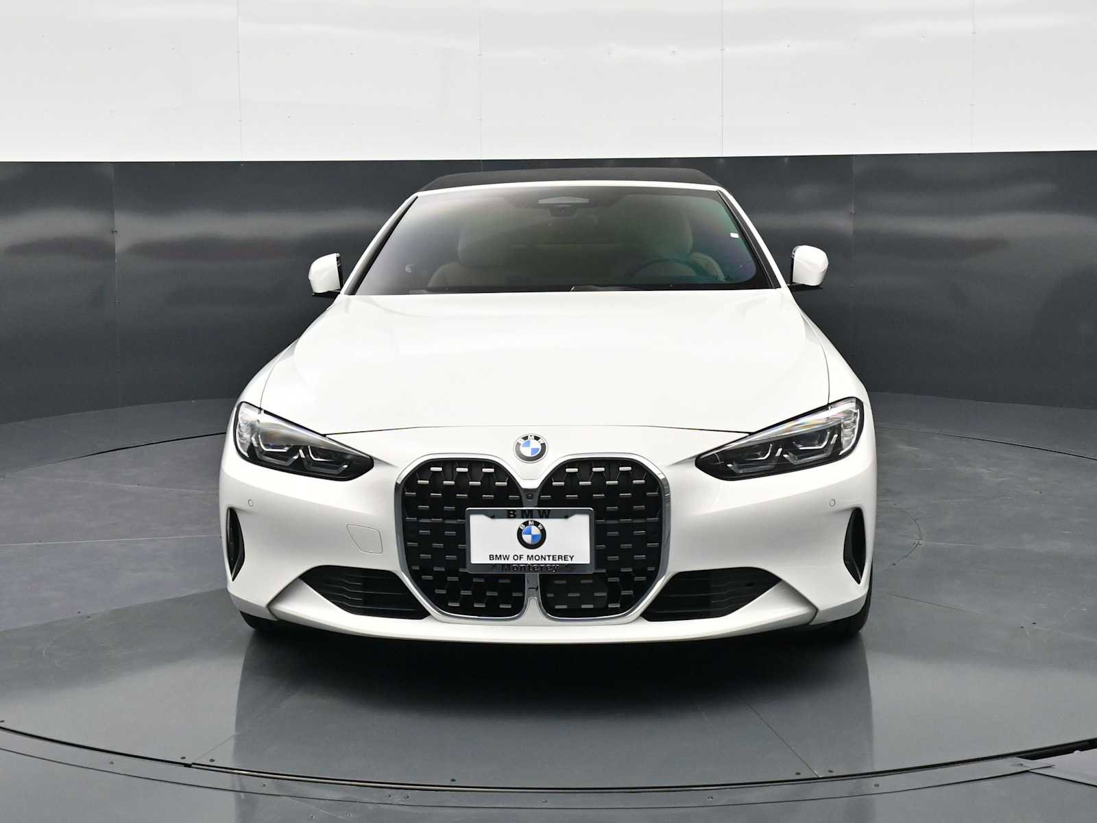 Used 2024 BMW 430i Convertible w/ Premium Package image 2