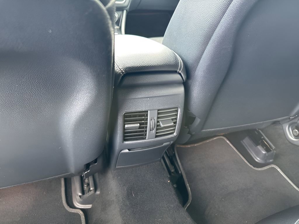 Used 2018 Mercedes-Benz GLA 250 image 21